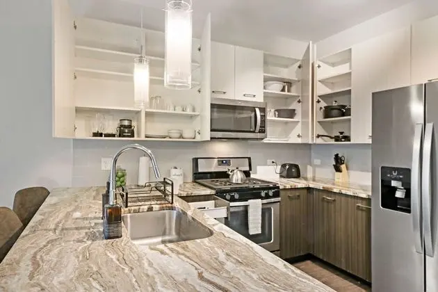 Luxurious 1BR Apt in Oakbrook - Mutfak