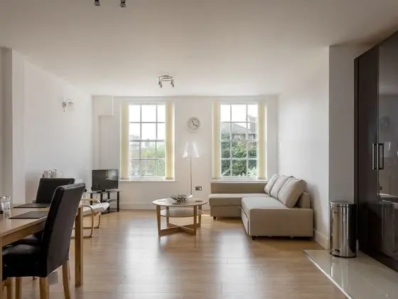 Luxurious 2 Bed Apartment in Central Bedford - Oda