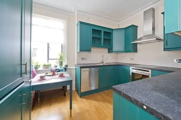 Luxurious 2-bed Apartment - Mutfak