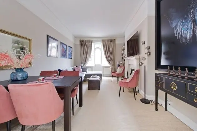 Luxurious 2-bed Apartment - Oda Düzeni