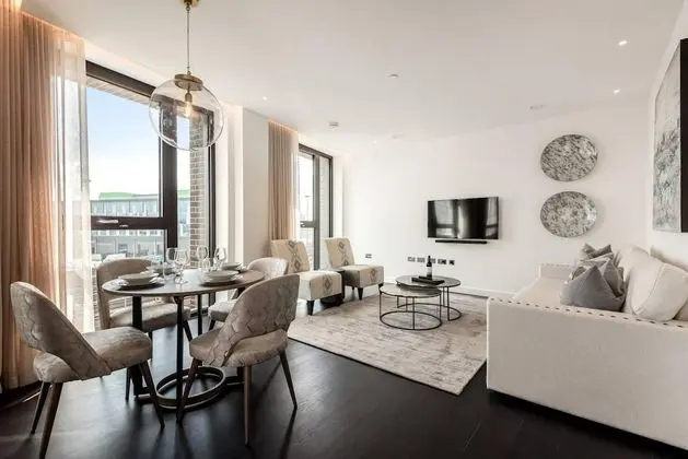 Luxurious 2 Bedroom Apartment With Winter Garden