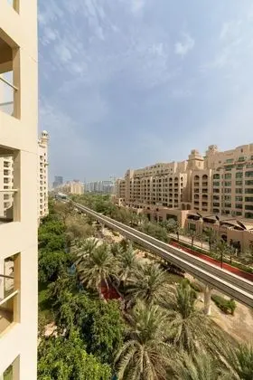Luxurious 2BR With Beach Club Access - Oda