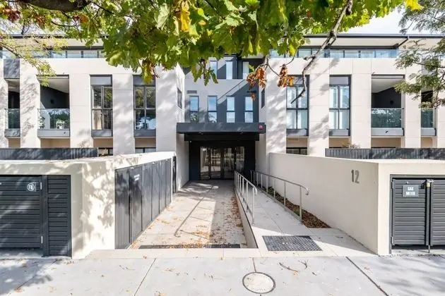 Luxurious 3 Bedroom Home Near Chadstone With Parking - Dış Mekan
