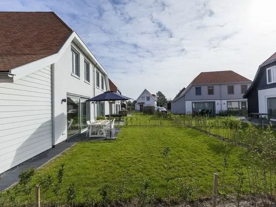 Luxurious Villa, a 5-minute Walk From Beach and Dunes