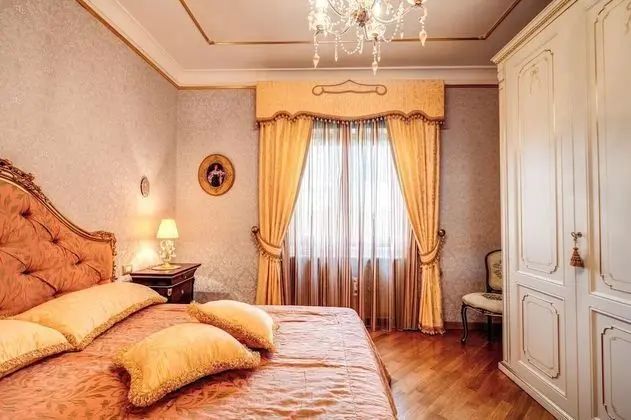 Luxurious Apartment in the Center of Sorrento - Oda