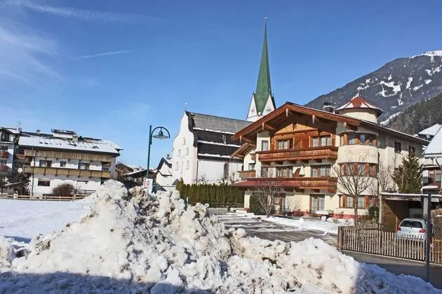 Luxurious Apartment in Kaltenbach With Sauna - Dış Mekan