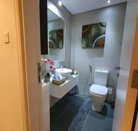 Luxurious Apartment Near Dubai Downtown, UAE - Banyo Tipleri