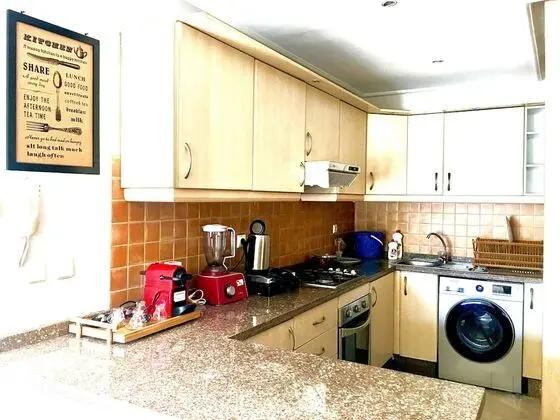 Luxurious Apartment with Private Garden - Mutfak