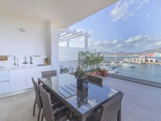 Luxurious Apartment in Sardinia Near Spiaggia Salina - Yerinde Yemek