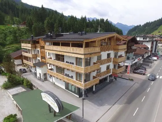 Luxurious Apartment With Sauna, Garage, Roof Terrace - Öne Çıkan Resim