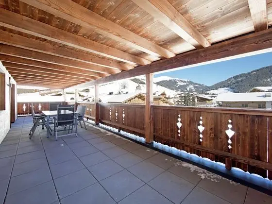 Luxurious Apartment With Sauna, Garage, Roof Terrace - Yerinde Yemek