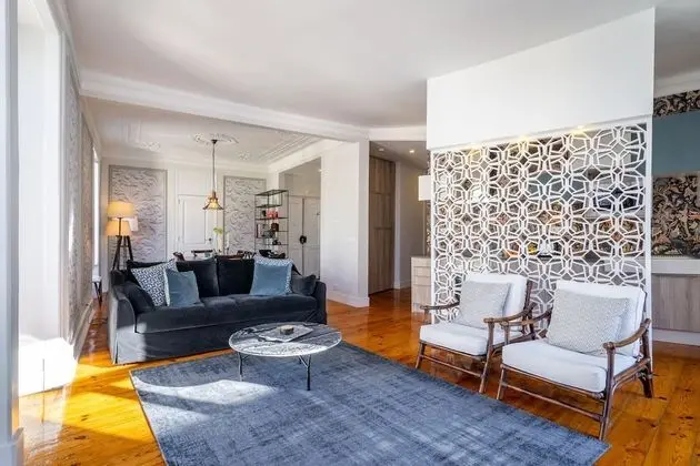 Luxurious Art Deco 3 BR