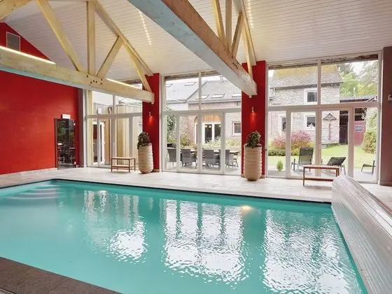 Luxurious, Beautiful Holiday Villa for a Large Group of People With an Indoor Pool and Sauna - Havuz
