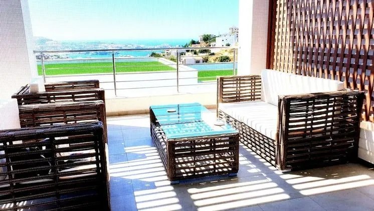 Luxurious Brand New Flat Sea View