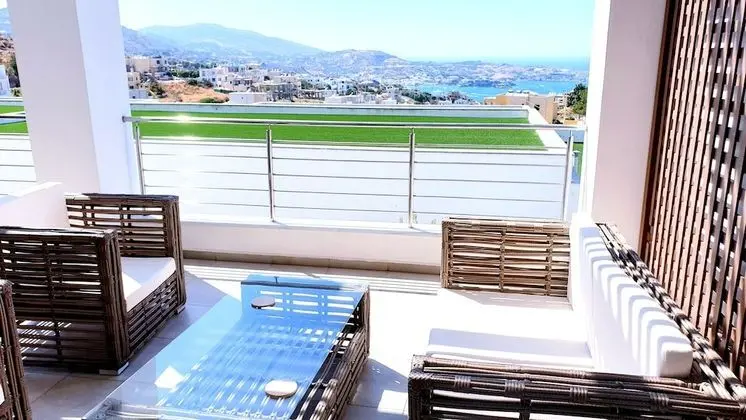Luxurious Brand New Flat Sea View