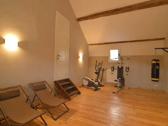 Luxurious Castle in Marchin With Infrared Sauna - Spa