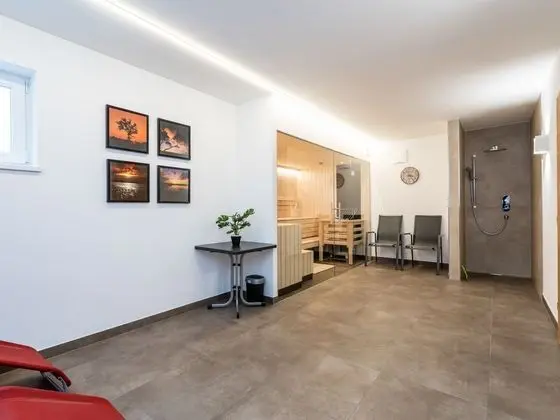 Luxurious Chalet in Bad Hofgastein Near Ski Area - Spa