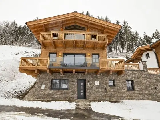 Luxurious Chalet in Muhlbach am Hochkonig With Sauna