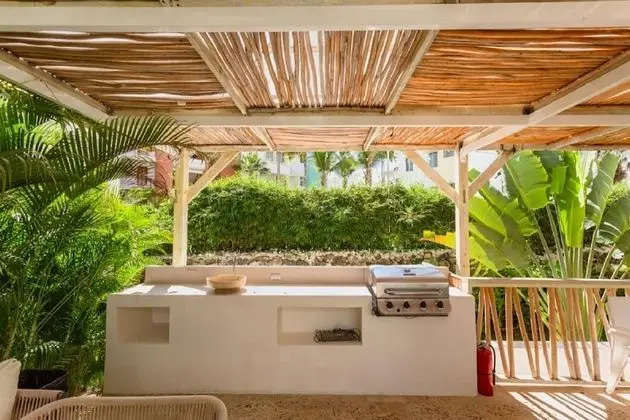 Luxurious Condo Steps From The Beach A2 Los Corales Playa Bavaro - Dış Mekan