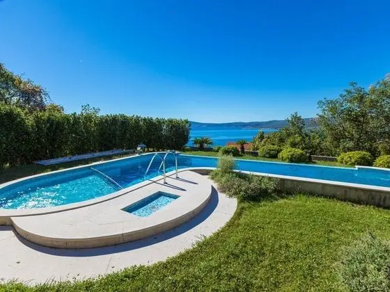 Luxurious Villa in Crikvenica With Private Pool - Havuz