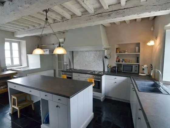 Luxurious Farmhouse With Wellness Situated on an Estate Near Maredsous - Mutfak