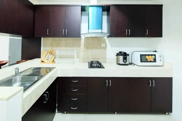 Luxurious Furnished 2BR Kemang Village Apartment - Mutfak