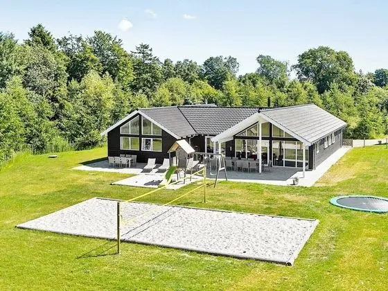 Luxurious Holiday Home in Glesborg Near Sea