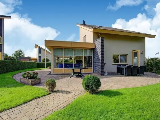 Luxurious Holiday Home in Koudum With Pool - 1
