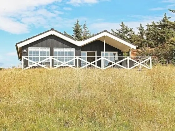 Luxurious Holiday Home Near Esbjerg With Whirlpool