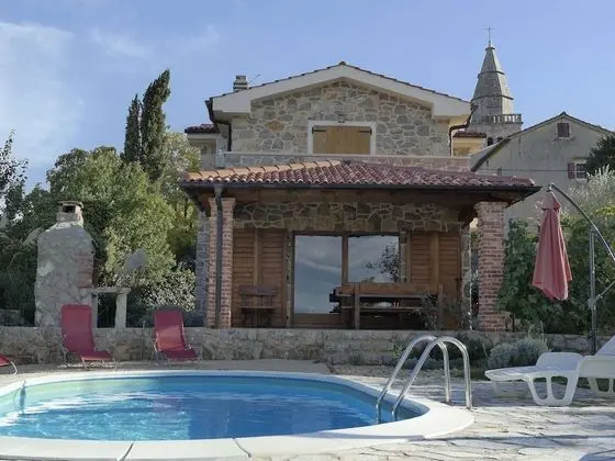 Luxurious Holiday Home With Pool in Poljica