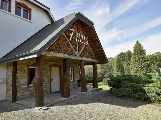 Luxurious Holiday Home in Stoumont With Pool & Bar - Lobi