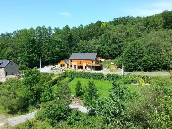 Luxurious Holiday Home in Stoumont With Swimming Pool