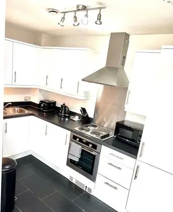 Luxurious Hub MK City Apartment- With Free Underground Parking - Mülk Olanakları
