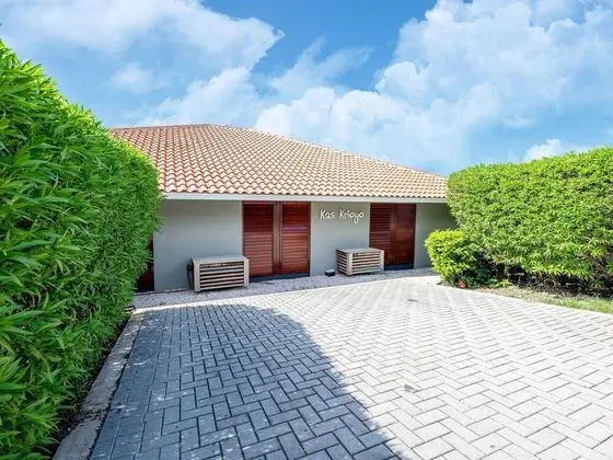 Luxurious Villa in Jan Thiel With Pool - Dış Mekan