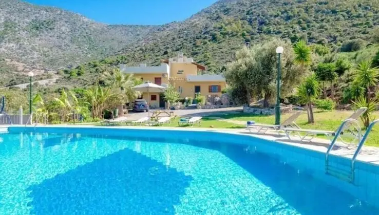Luxurious Villa Kardi a Small Paradise - Dış Mekan
