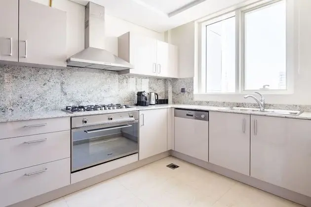 Luxurious Living In This 2BR With Study in Downtown Dubai - Sleeps 5! - İç Mekan