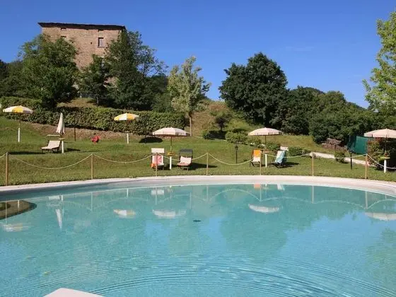 Luxurious Mansion in Apecchio With Swimming Pool