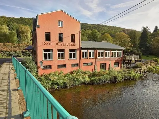 Luxurious Mansion in Stoumont With Indoor Pool