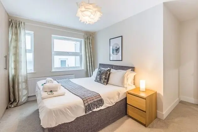 Luxurious Modern One Bedroom Apartment - Oda