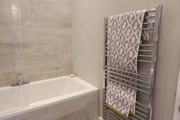 Luxurious Newly Renovated Apartment - Banyo Tipleri