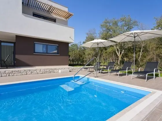 Luxurious Villa Novigrad With Swimming Pool