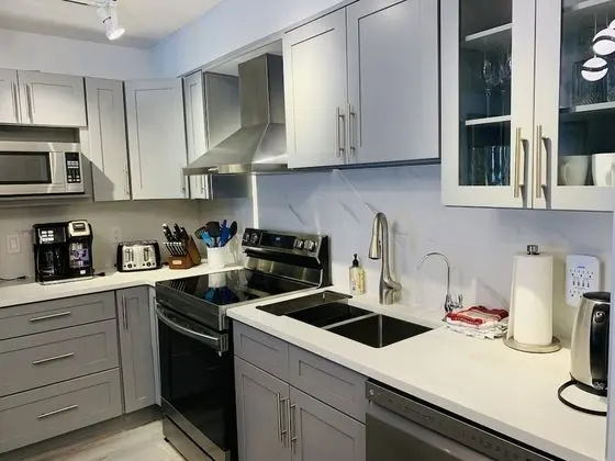 Luxurious One Bedroom Suite WindTower116 - Mutfak