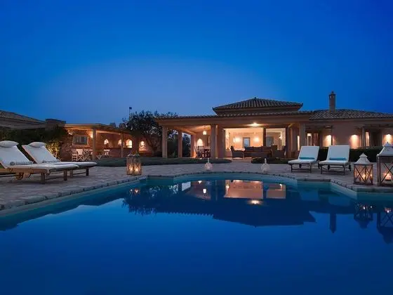 Luxurious Villa in Peloponnese With Pool - Havuz