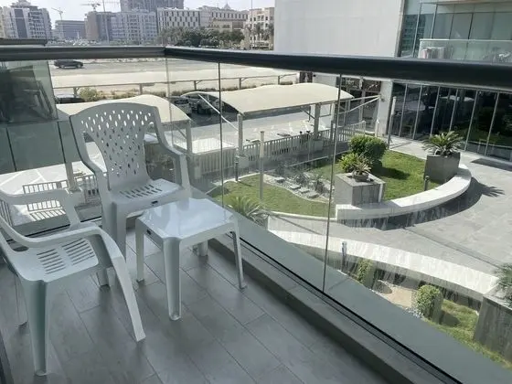 Luxurious and Spacious One-bedroom Apartment in the Heart of Dubai - Dış Mekan