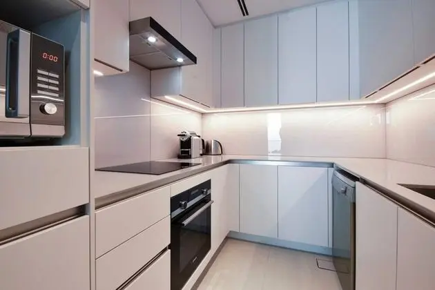 Luxurious Stay at the Address Beach Residences - Mutfak