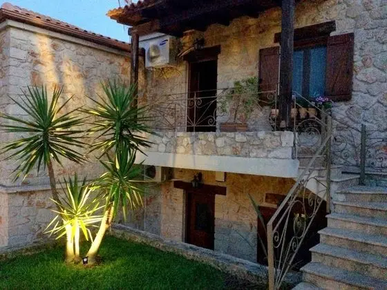 Luxurious Stone House in Elani - Dış Mekan