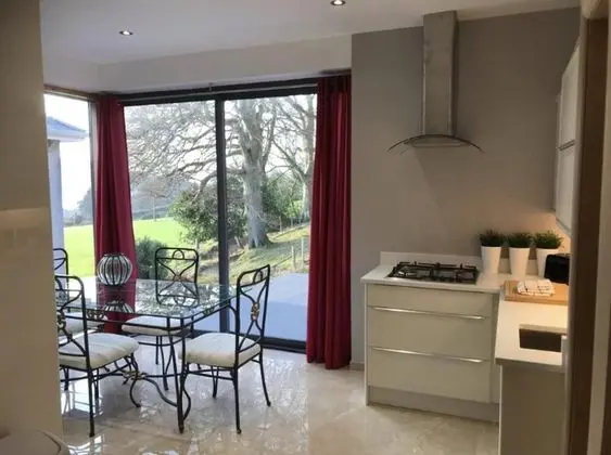 Luxurious Studio Apartment in Fahan, Co Donegal - Mutfak