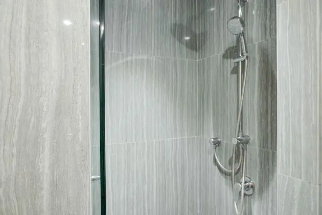 Luxurious Studio at Capitol Suites Apartment