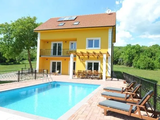 Luxurious Villa in Tijarica With a Private Pool - Öne Çıkan Resim