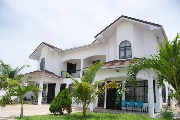 Luxuriously Finished 4-bed House in Tema Comm 25
